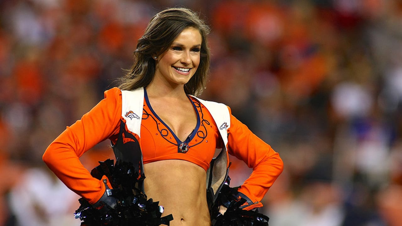 Cheerleader Profile: Sara