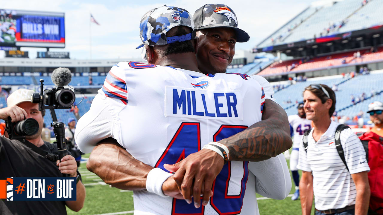 Buffalo Bills wide receiver Stevie Johnson in a preseason NFL football game  against the Denver Broncos on Saturday, Aug. 20, 2011, in Denver. (AP  Photo/Chris Schneider Stock Photo - Alamy