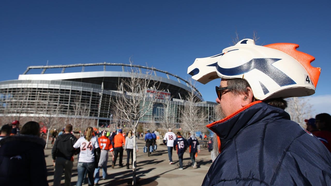 Single game, half-price Broncos tickets go on sale Aug. 2 - CBS