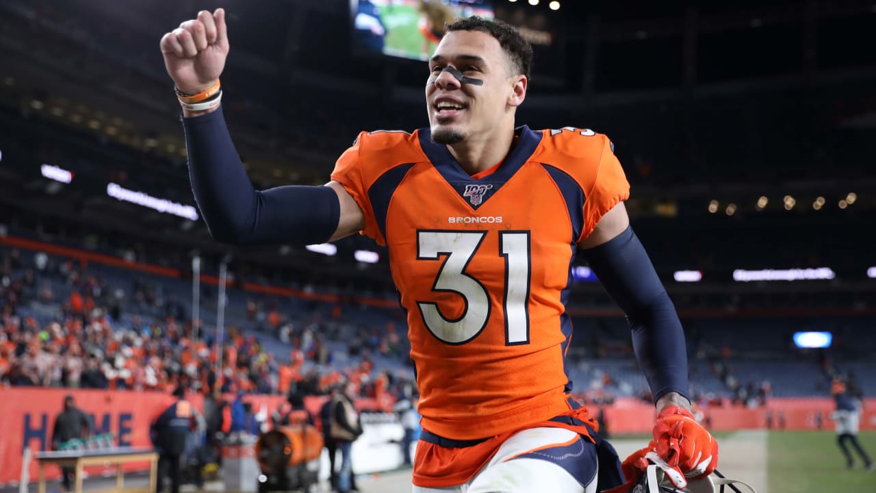 Denver Broncos Safety Justin Simmons Named Second-Team All-Pro - Sports  Illustrated Mile High Huddle: Denver Broncos News, Analysis and More