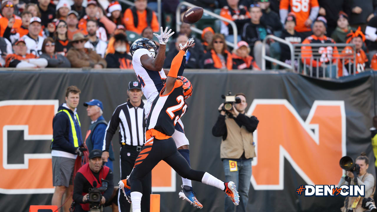 Courtland Sutton records first catch of the year for 30-yard gain