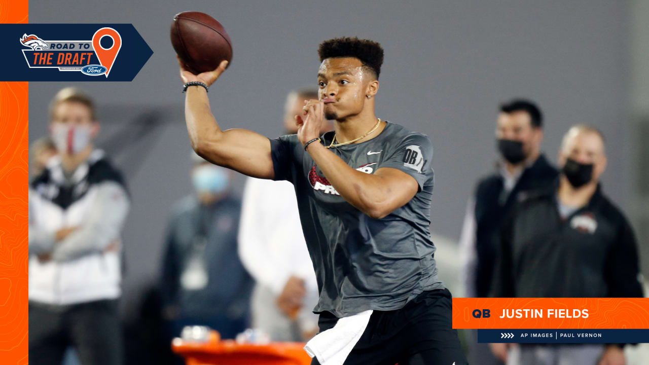 Quarterback prospect Justin Fields dazzles in Ohio State Pro Day workout