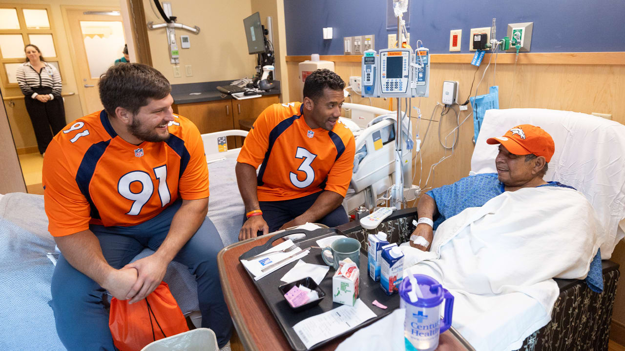 Colts visit hospital patients as part of NFL's 'Crucial Catch