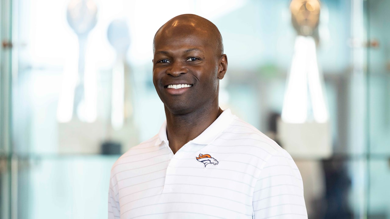 Report: Broncos officially hire coaches Ejiro Evero, Dwayne Stukes