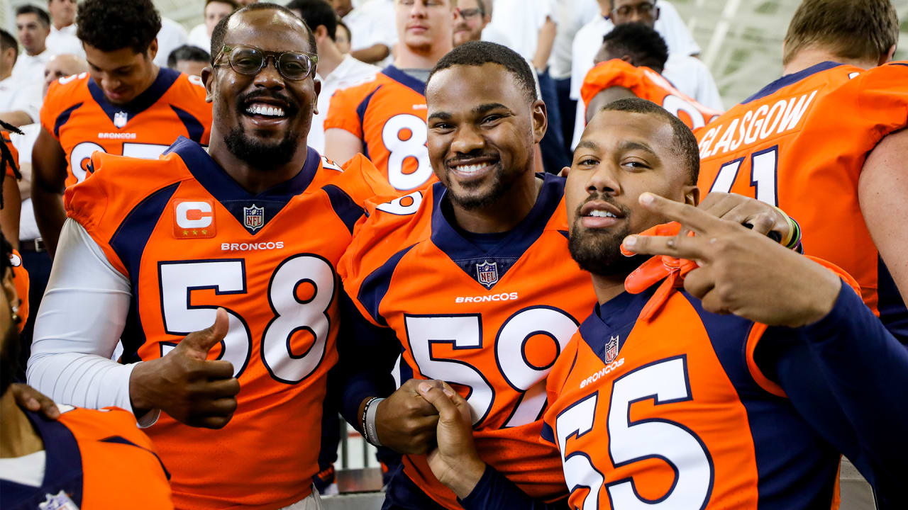 Photos from the Broncos' 2021 team picture day