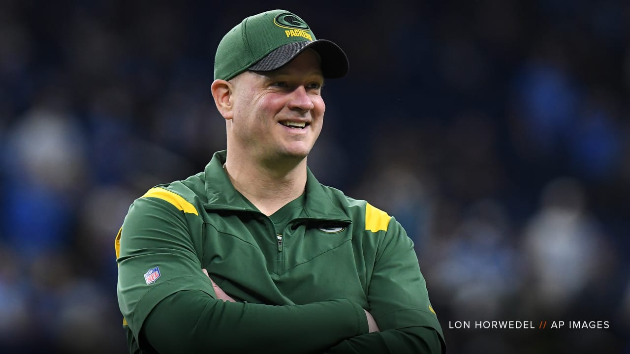 Green Bay Packers offensive coordinator Nathaniel Hackett stands on the  field before an NFL football game against the Minnesota Vikings, Sunday,  Nov. 21, 2021, in Minneapolis. (AP Photo/Bruce Kluckhohn Stock Photo - Alamy