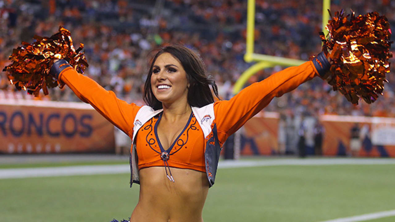 Broncos Cheerleaders on X: .@DBC_Jaelyn is bringing some much