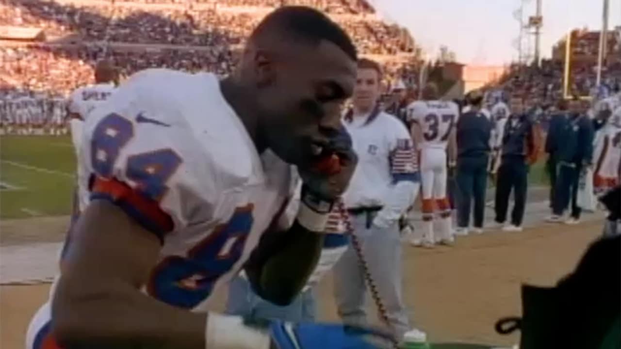 Jaguars upset Broncos in 1996 AFC Divisional NFL Throwback