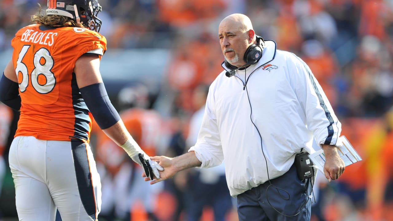 Broncos mourn the passing of former offensive line coach Dave Magazu - Vimarsana News
