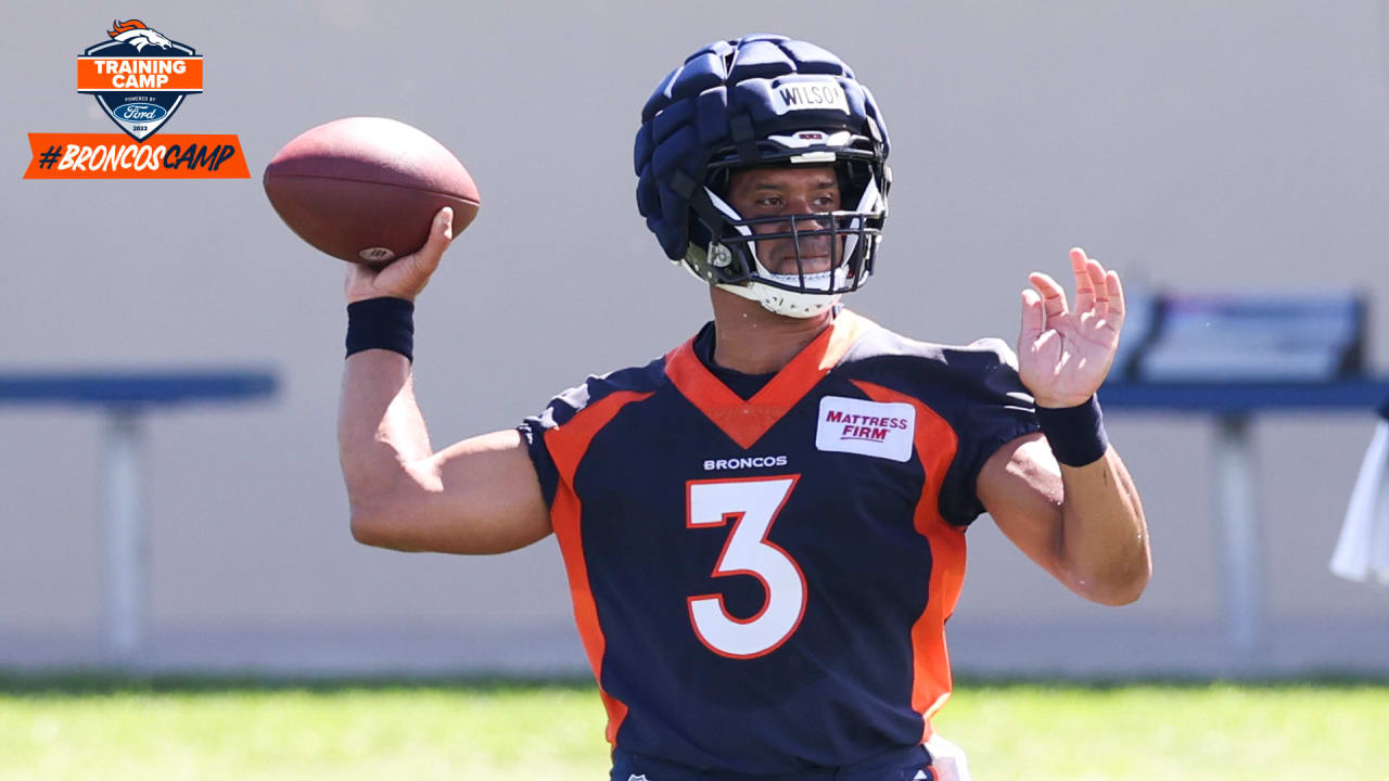 Denver Broncos' Russell Wilson: Pressure? 'I run to it' 