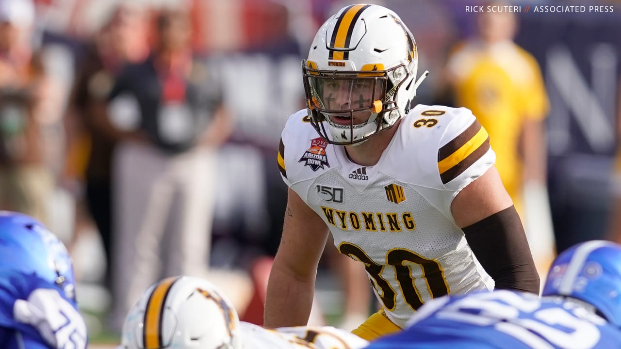 New York Giants met with Wyoming LB Logan Wilson