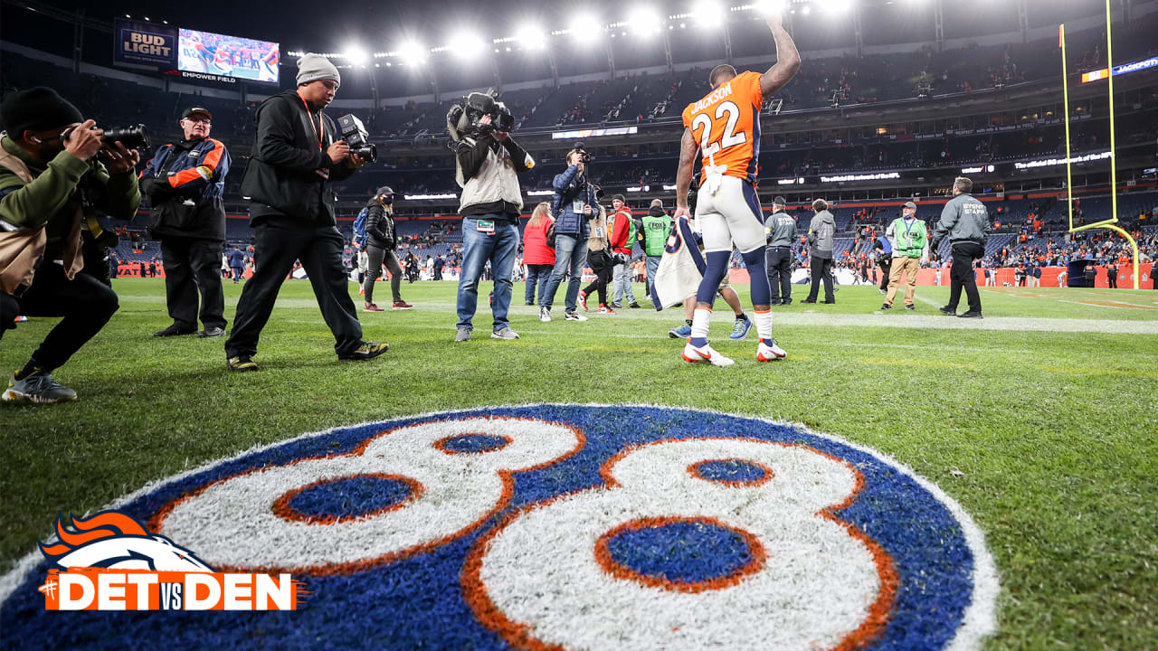 Demaryius Thomas honored by Denver Broncos, who rout Detroit Lions