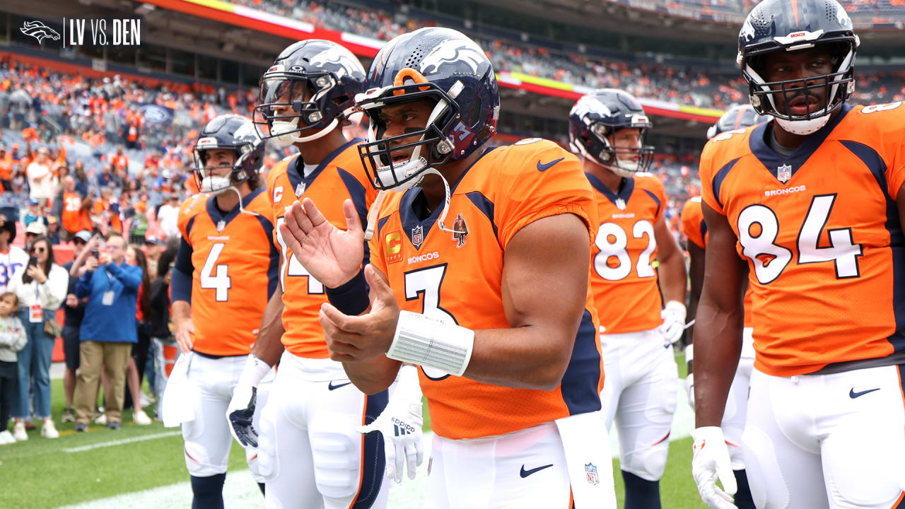 Pregame photos Broncos arrive and prepare for Week 1 game vs. Raiders