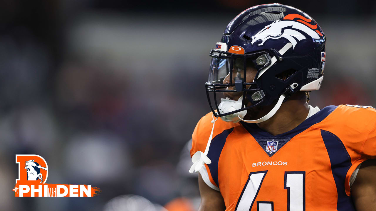 Denver, CO, USA. 28th Nov, 2021. Denver Broncos inside linebacker Kenny  Young (41) celebrates a key defensive stop in the first half of the  football game between the Denver Broncos and Los