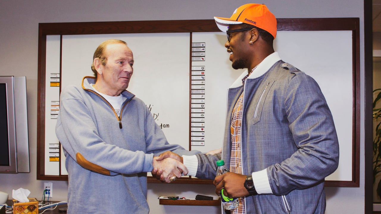 Never-before-told stories about Pat Bowlen from those who know him best —  his children