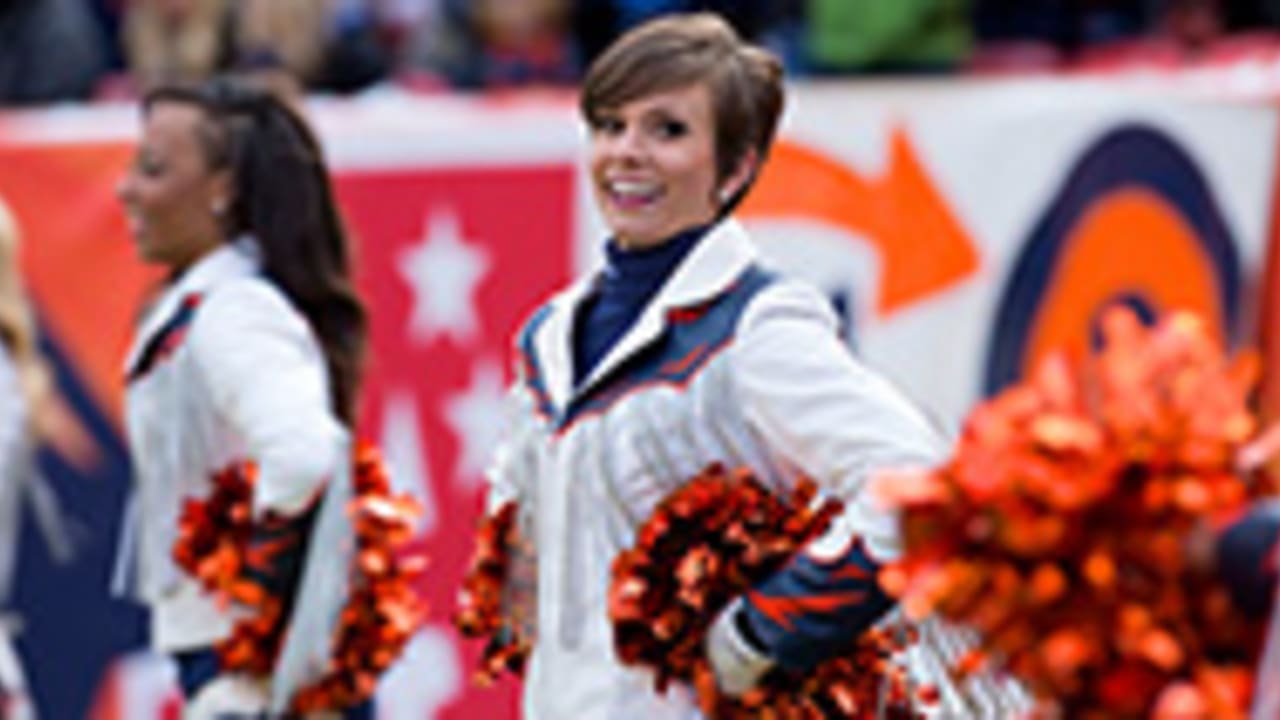 Denver Broncos Cheerleaders 'Shake Their Pom-Poms' For Game Day