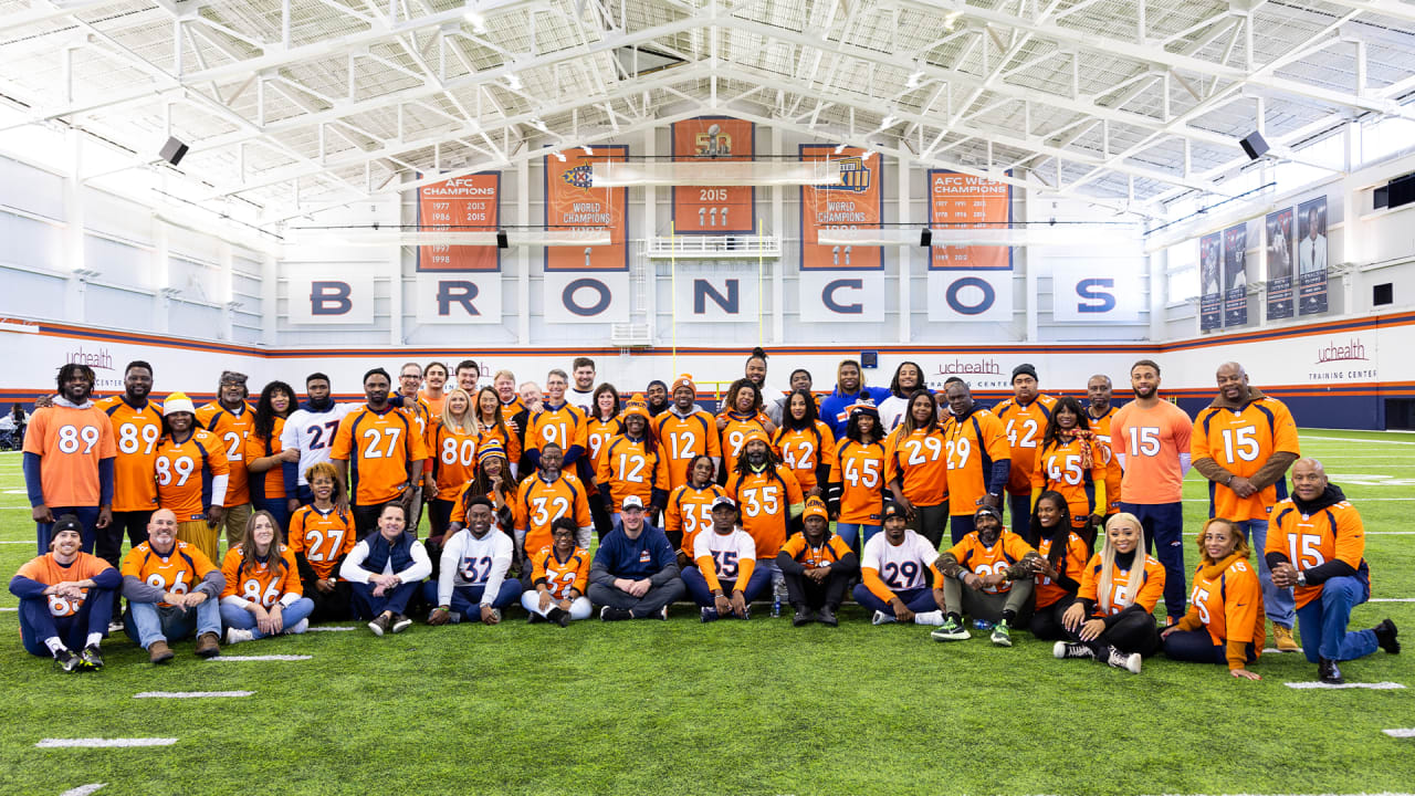 ABC7 News on X: Oakland Dynamites youth football team meets Denver Broncos  at training camp   / X