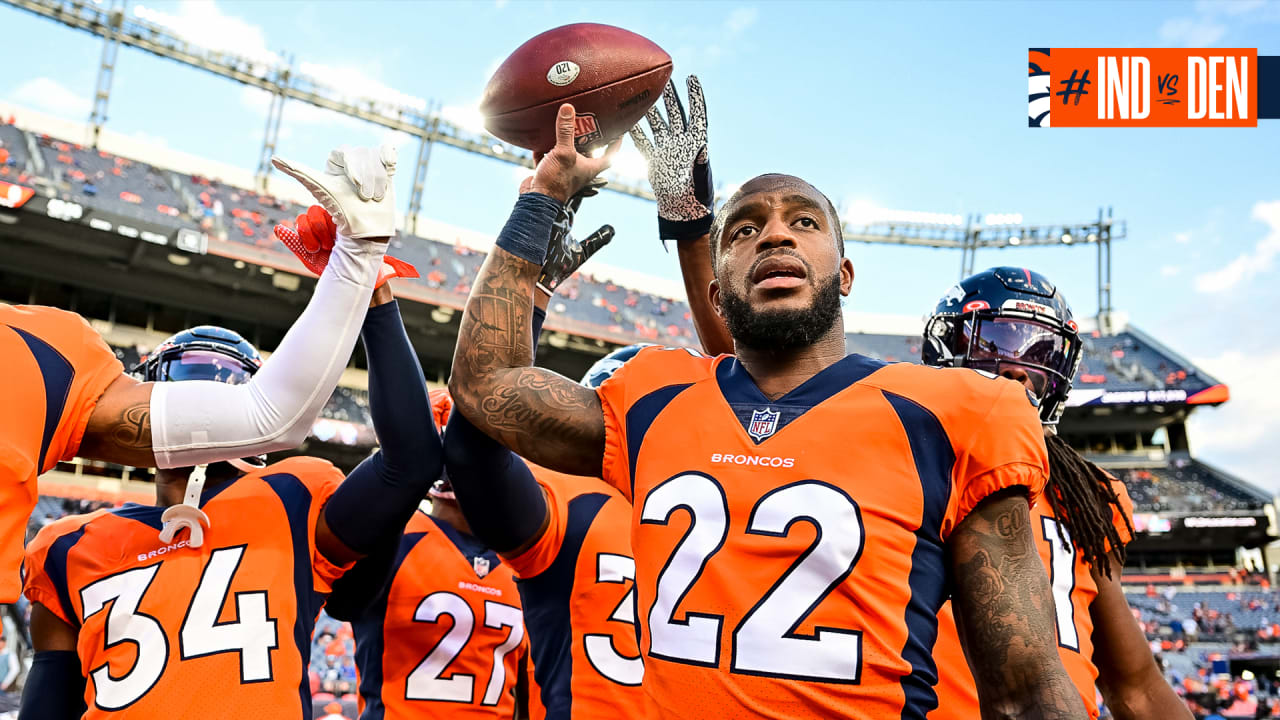 Pregame photos: Broncos arrive and prepare for Week 5 game vs. Colts on  'Thursday Night Football