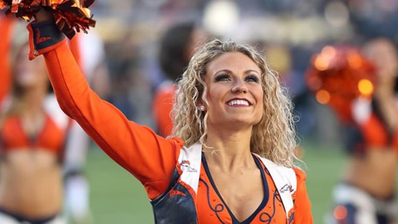 Cheerleader Profile: Toni