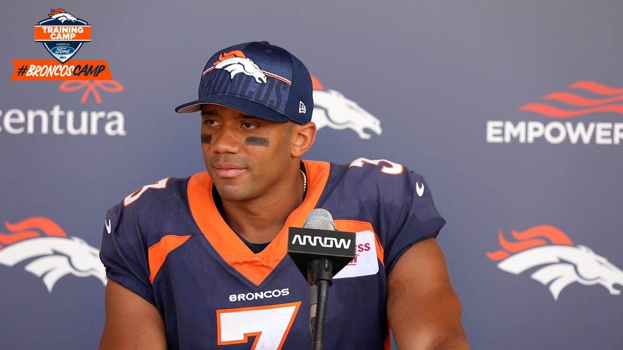 russell wilson broncos hat