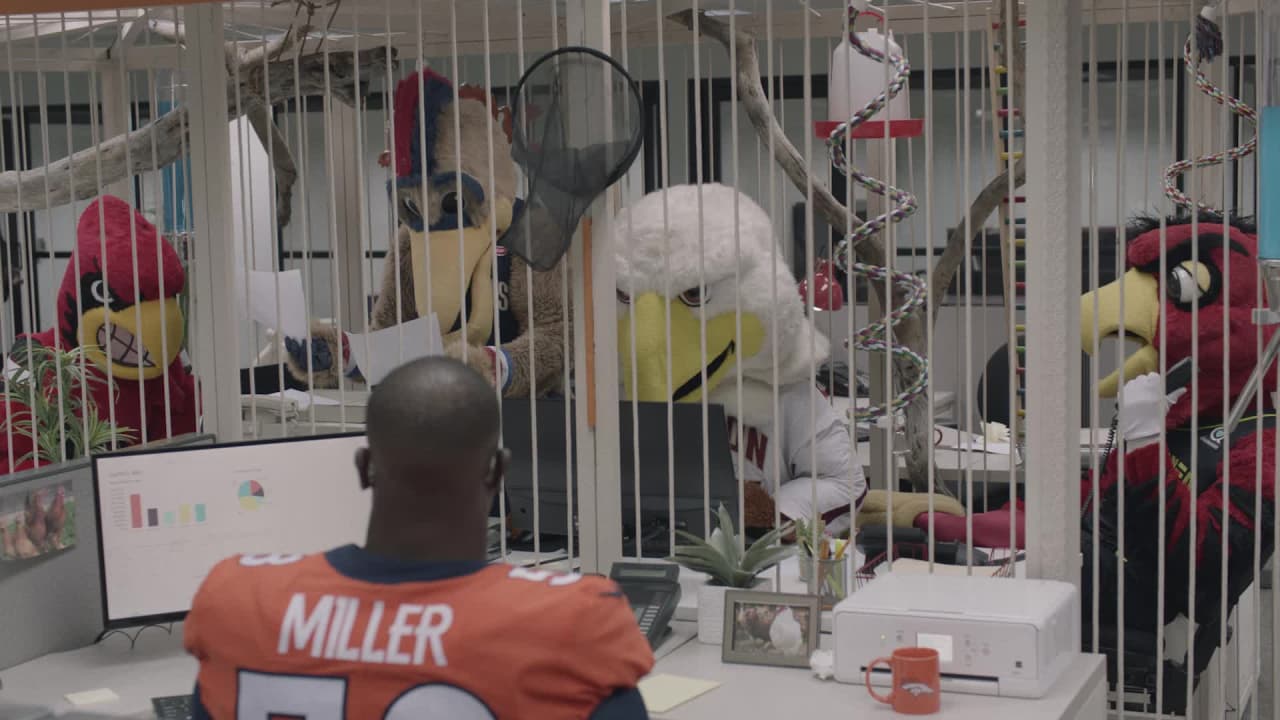 Broncos linebacker Von Miller pursues poultry dream