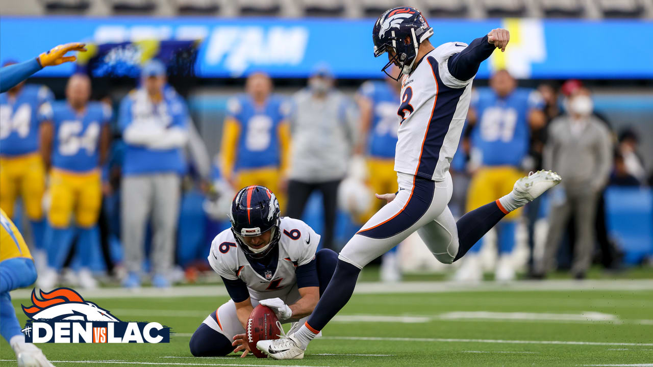 Denver Broncos kicker Brandon McManus breaks in Broncos' slime cannons with  54-yard field goal