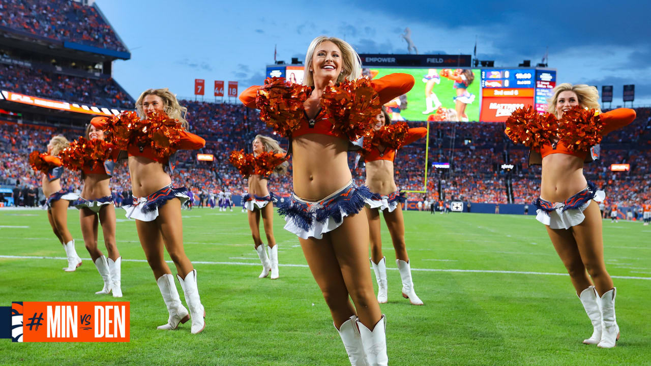 Denver Broncos Cheerleaders Photos from Preseason Week 4