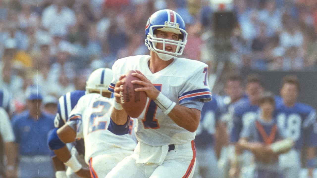 Sacco Sez: The alternating Hall of Fame quarterbacks