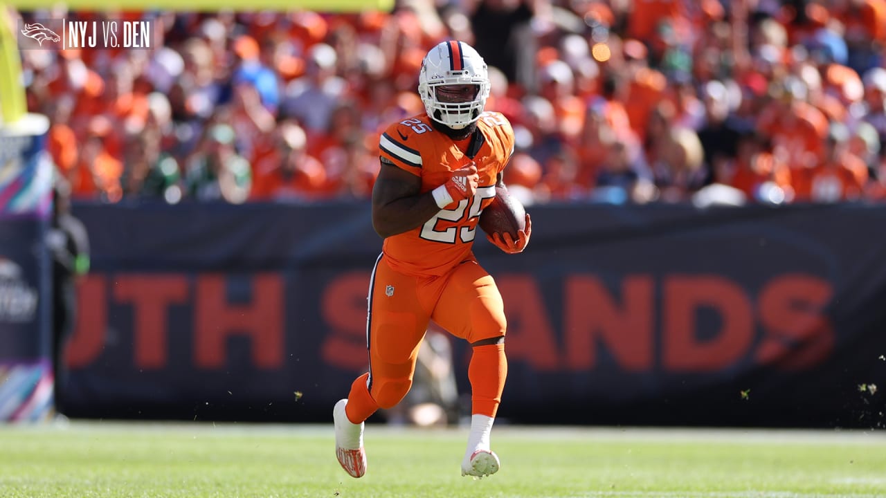 Denver Broncos running back Samaje Perine (25) celebrates against