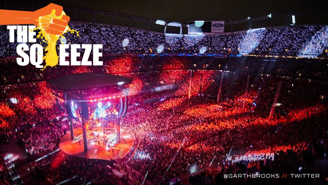 The Squeeze: Garth Brooks wows at Broncos Stadium at Mile High