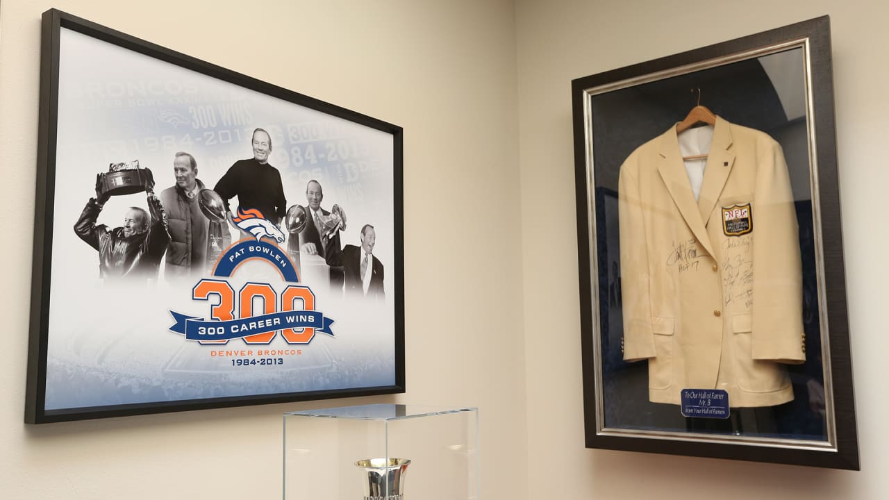 Pro Football Hall of Fame banner serves as Joe Thomas' first piece of  recognition for induction into Canton