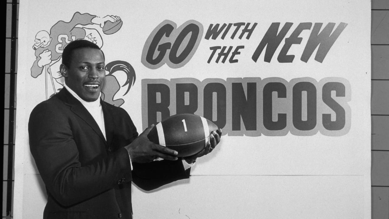 Denver Broncos give game ball to Floyd Little