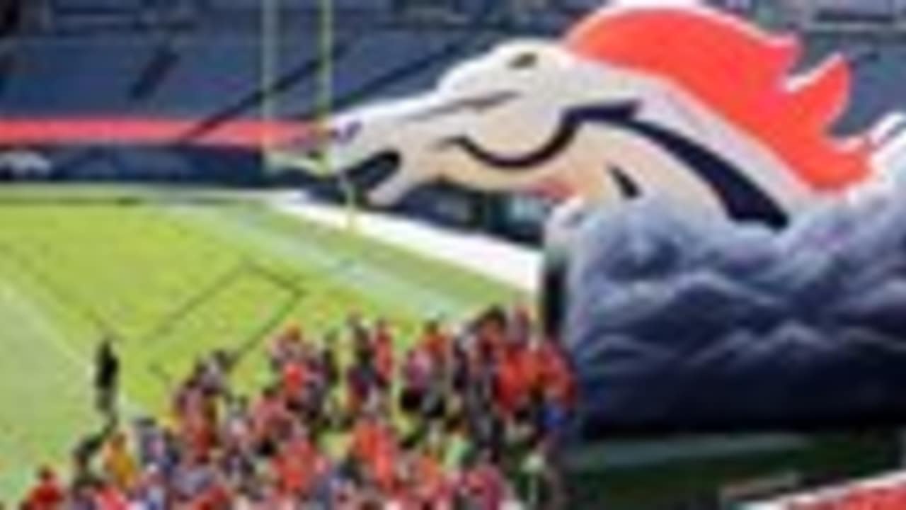 Broncos 7K features a special surprise