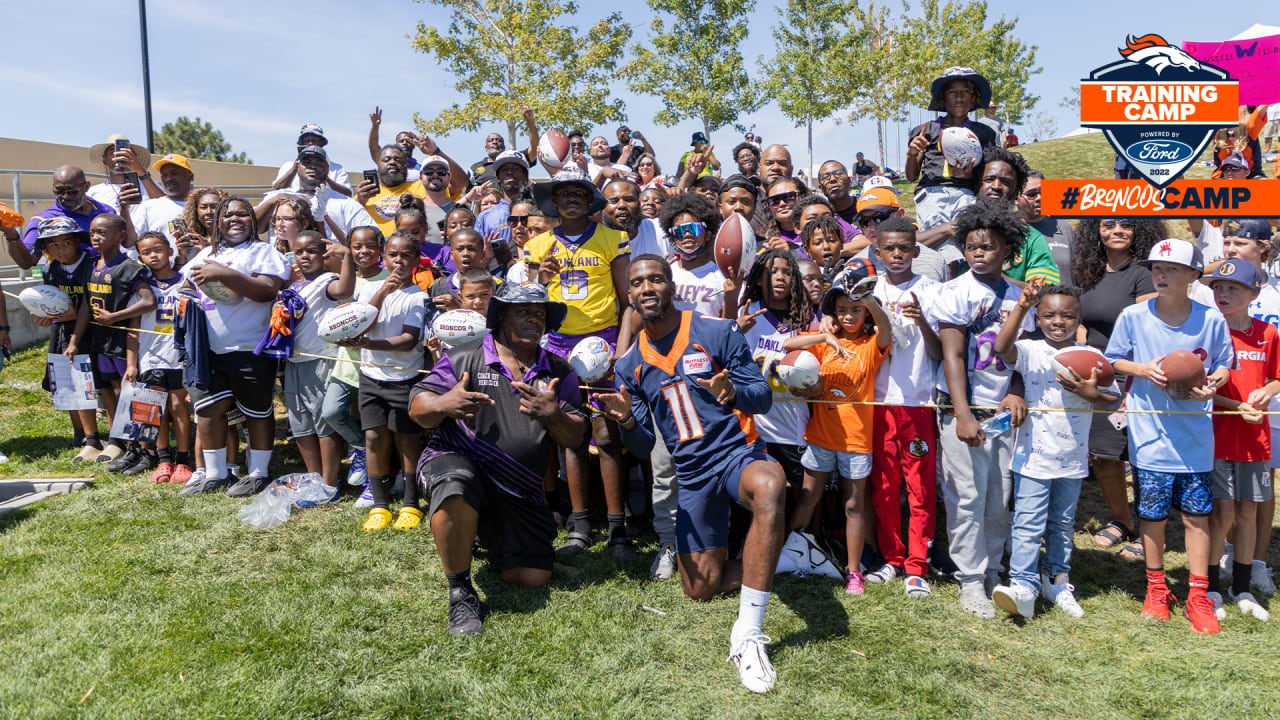 Arizona Cardinals bring joy to youngsters at football camp