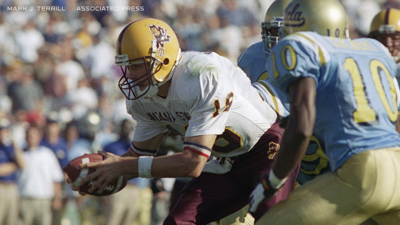 Arizona State's Jake Plummer goes into college Hall of Fame