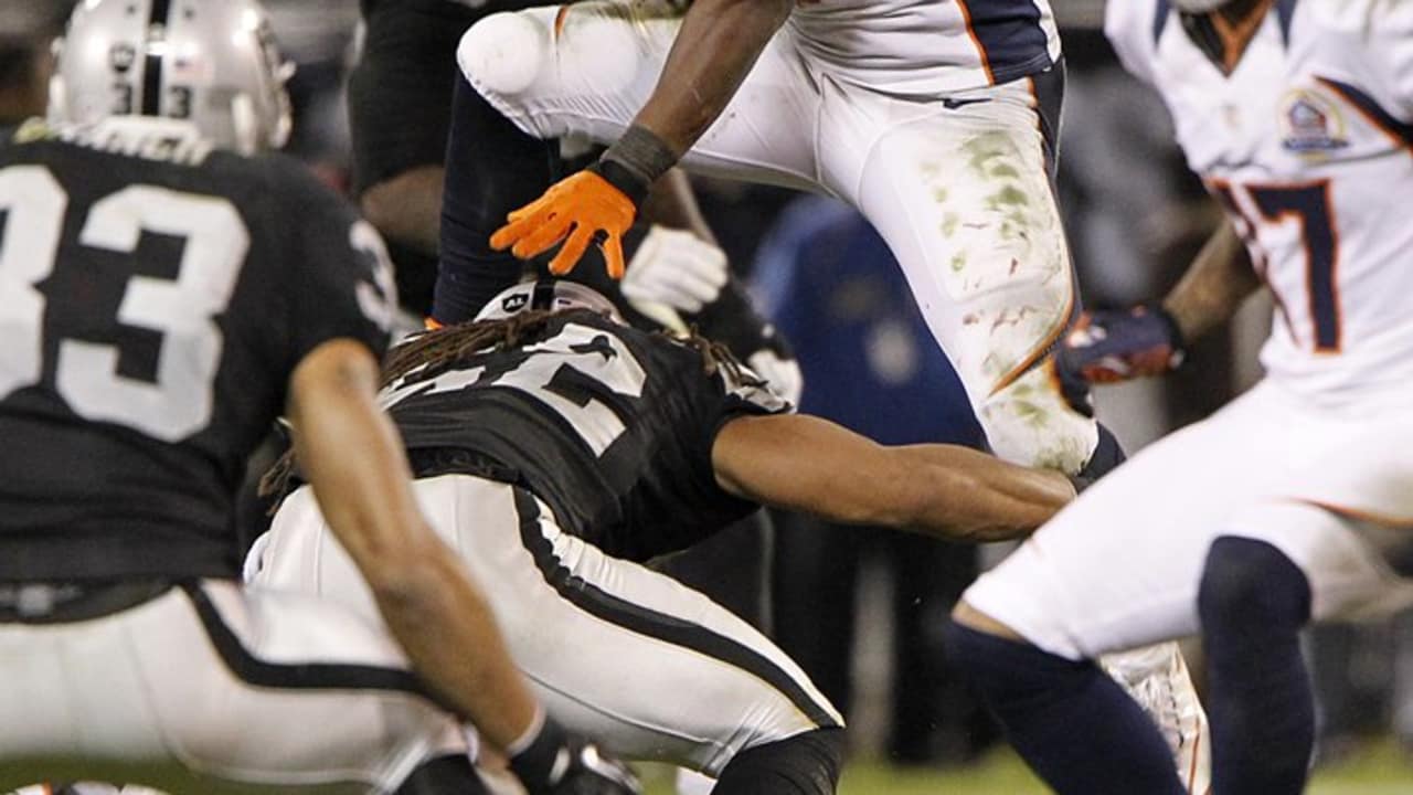 Broncos at Raiders: Shots of the Game