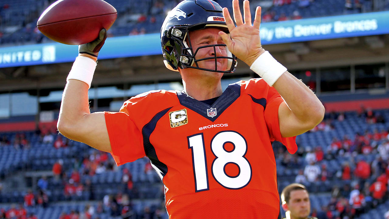 Peyton Manning Breaks NFL's All-Time Passing Touchdown Record in