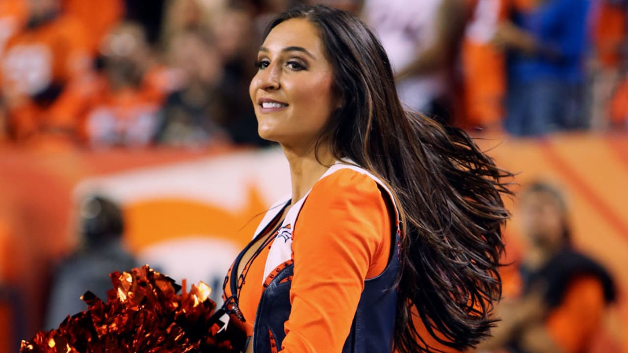 Broncos Cheerleaders on X: .@DBC_Jaelyn is bringing some much