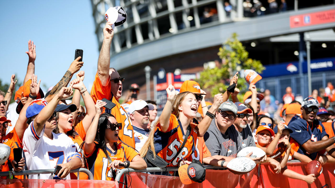 Fans race to buy Denver Broncos apparel