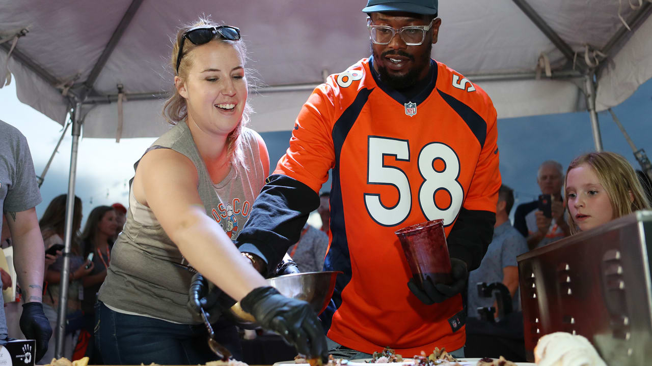 Denver Broncos on Twitter: In the spirit of #Thanksgiving, we're giving  away a signed @ESanders_10 #BroncosCountry hat! Retweet + follow for a  chance to win!  / Twitter