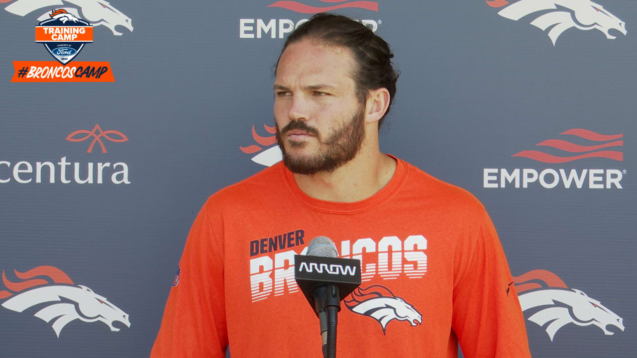 Denver Broncos linebacker Alex Singleton (49) against the New York Jets of  an NFL football game Sunday, Oct 23, 2022, in Denver. (AP Photo/Bart Young  Stock Photo - Alamy