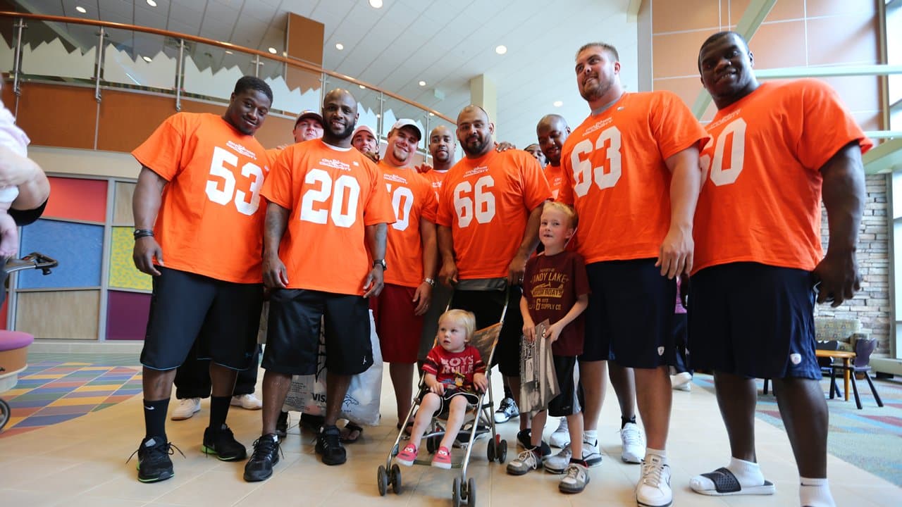 Broncos Visit Rocky Mountain Hospital for Children
