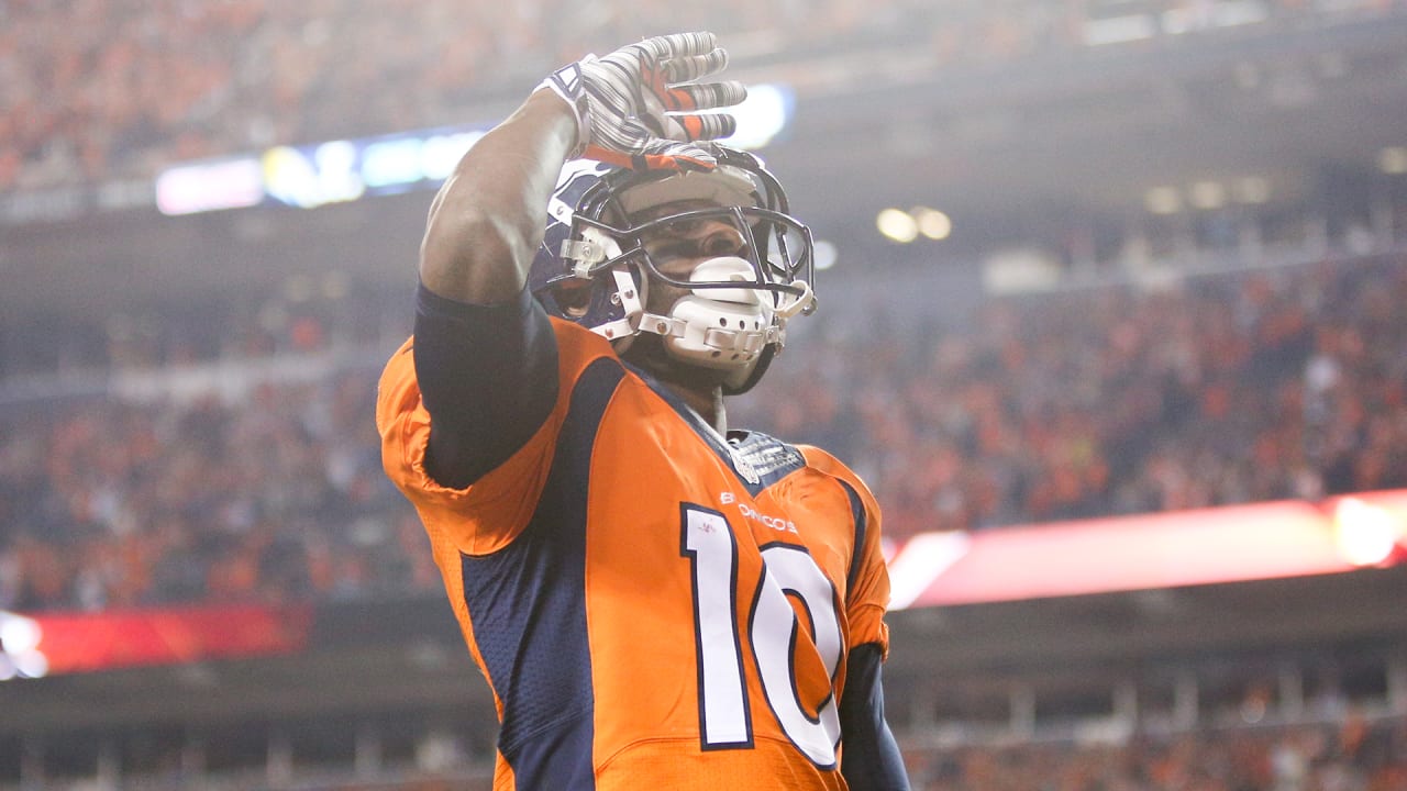 September 19, 2021 - Jacksonville, FL, U.S: Denver Broncos wide receiver  Tim Patrick (81) catches the ball for a touchdown during 1st half NFL  football game between the DenverBroncos and the Jacksonville