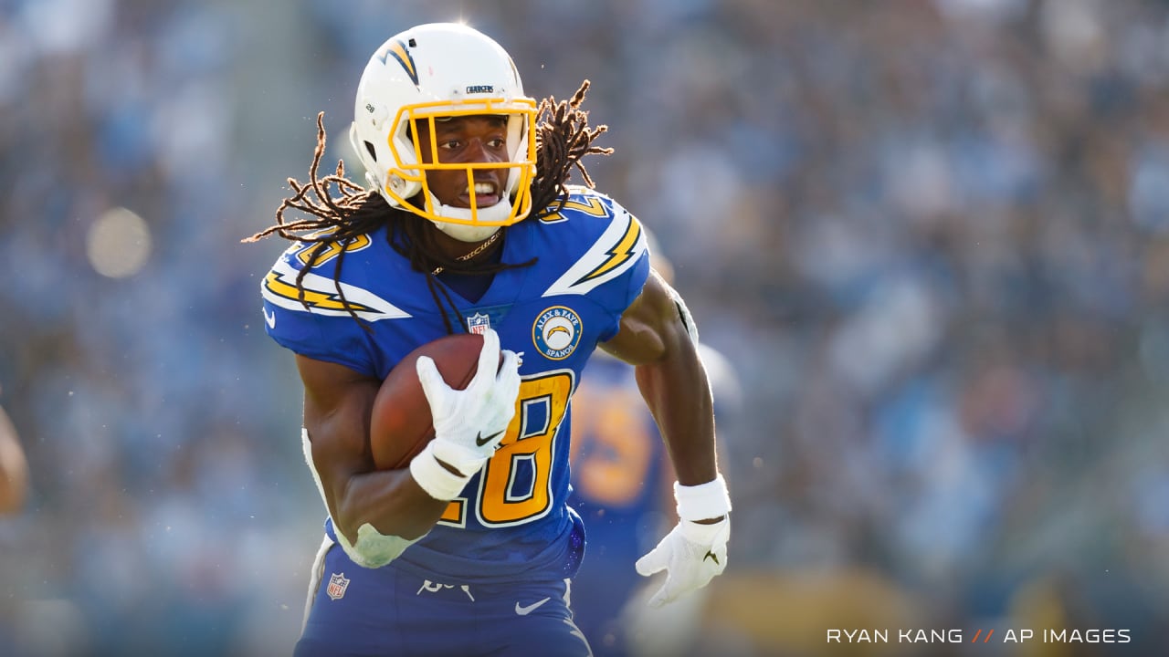 Melvin Gordon III returns to Denver Broncos alongside his former Badger  teammate