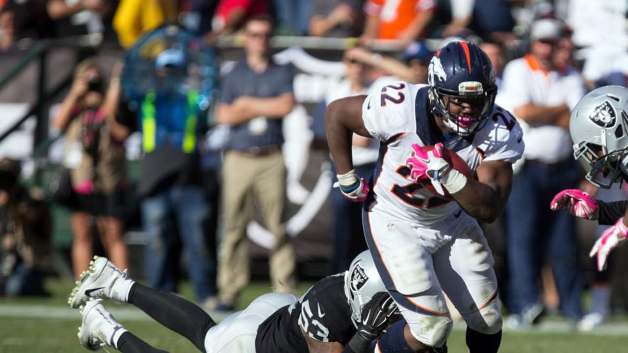 ADO - Broncos Ravens Football Breast cancer survivors bring