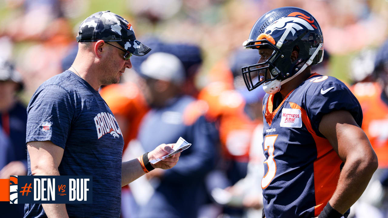 Denver Broncos Training Camp: Russell Wilson, Broncos offense turn in  efficient outing - Mile High Sports