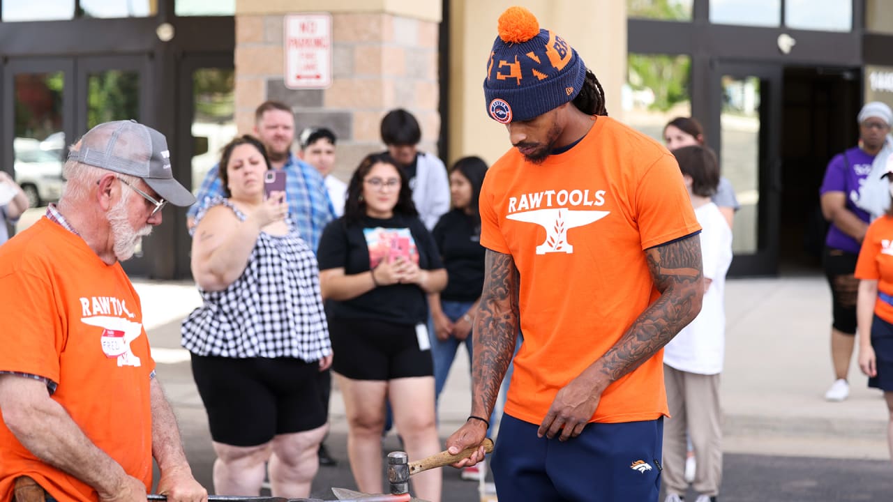 Broncos, councilmembers of Denver & Aurora, RAWtools conclude series of