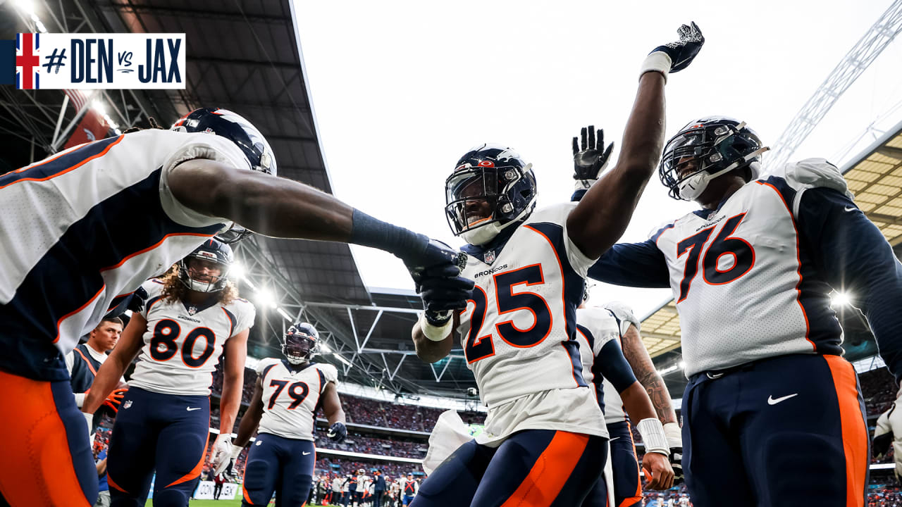 3,709 Denver Broncos V Jacksonville Jaguars Photos & High Res