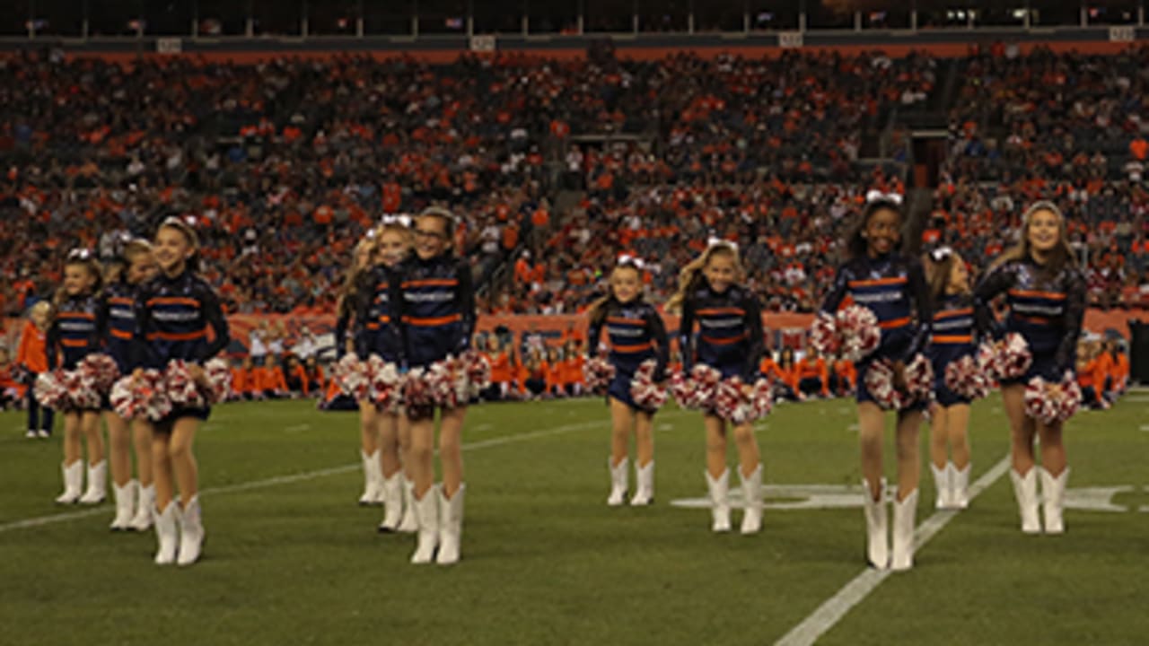 Denver Broncos  Junior Denver Broncos Cheerleaders