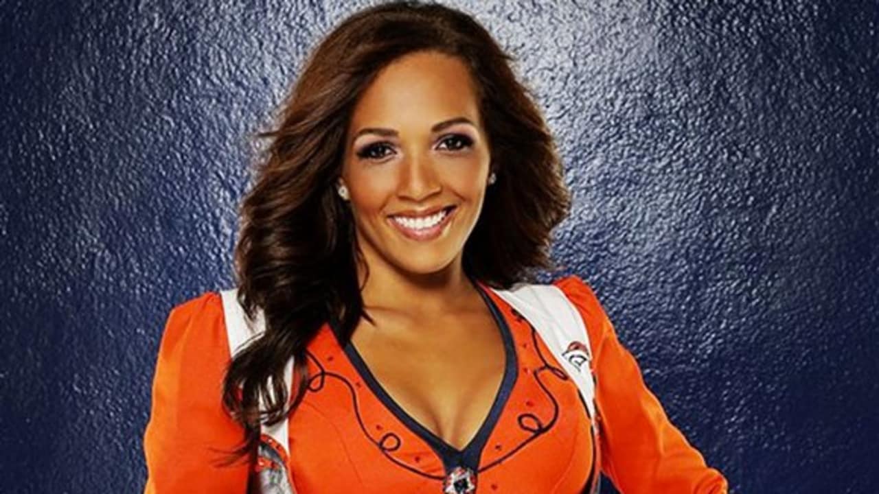 Broncos cheerleaders inspire dreams for young Latinas